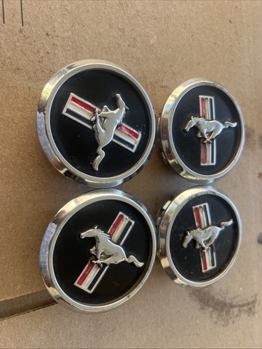 Ford mustang center - mustang, of