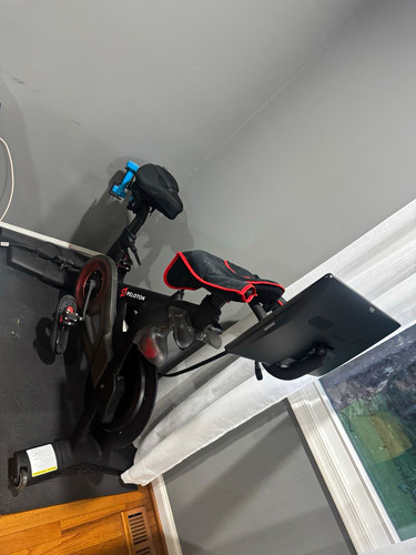 Peloton bike upright - peloton,