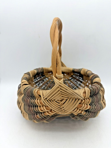 Hand woven berry - hand, butt