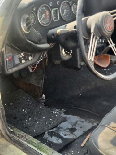 Mgb parts car with factory - ,