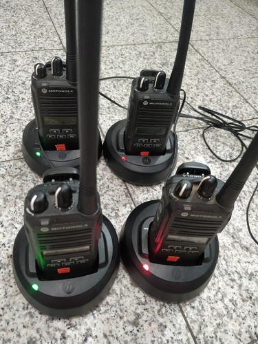Motorola cp185 aah03kef8aa7an - motorola,
