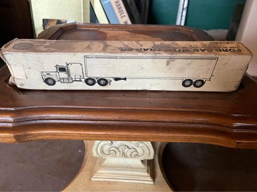 Vintage ertl ford cab with - ford,