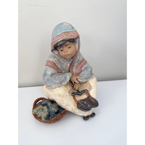 1985 lladro porcelain figurine - porcelain,