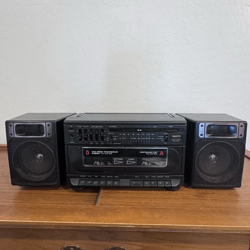 Sanyo dual cassette recorder - dual,