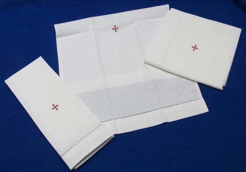 Handmade catholic altar - catholic, linens