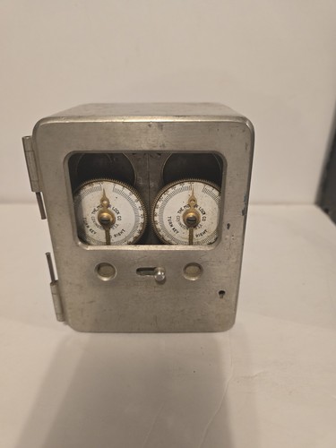 Vintage mosler safe - time, lock