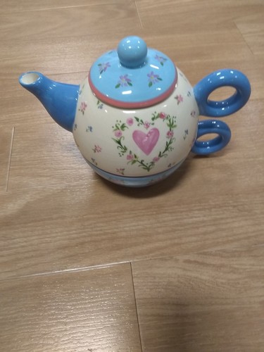 Floral design porcelain teapot - design,