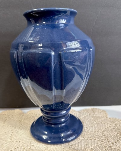 Haeger pottery vase - haeger,