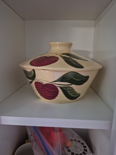 Watt pottery 106 - watt, #106