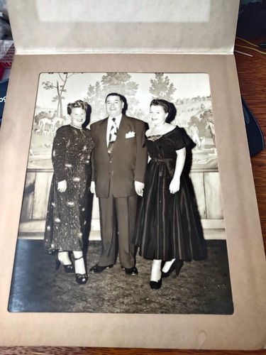 Vintage photo holder man - holder,