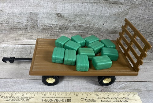 Ertl flatbed hay wagon 12 - ertl,