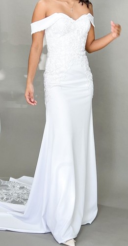 Women stretchy white lace
