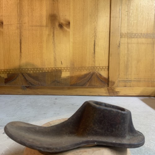 Antique cobblers shoe - shoe, last