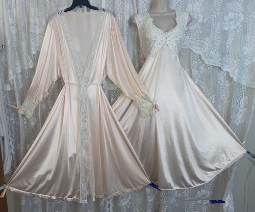 Vtg blush silky nylon - vtg,