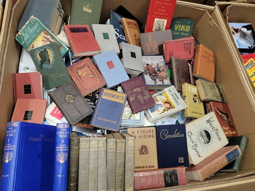 Lot antique collectible - of,