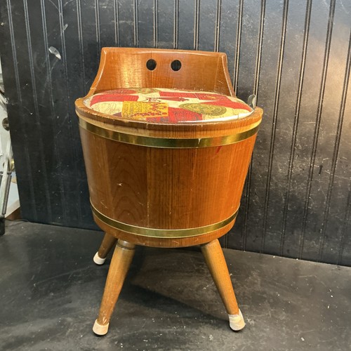 Antique wooden bucket - ,