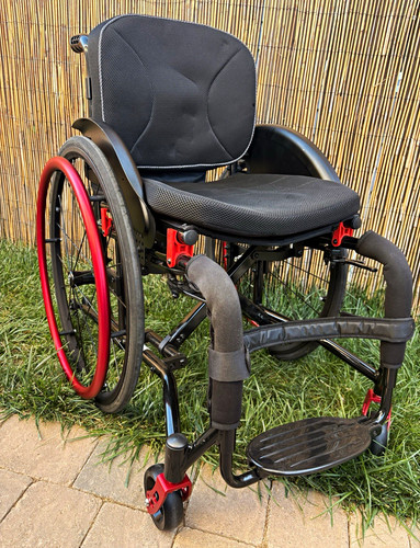 Manual wheelchair black red - manual,