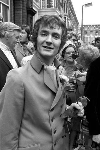 Kenny everett kensington - at,