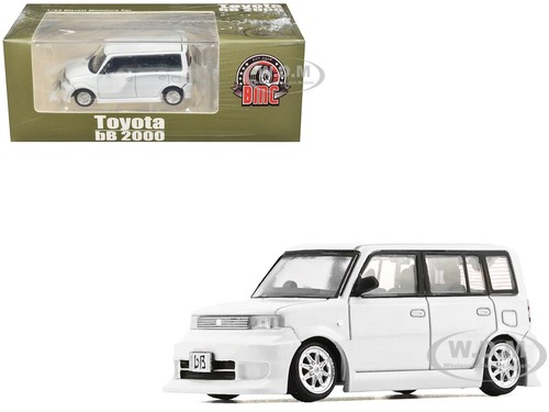 Toyota 2000 van white - 2000,