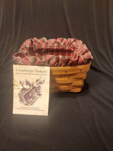 Longaberger small berry basket