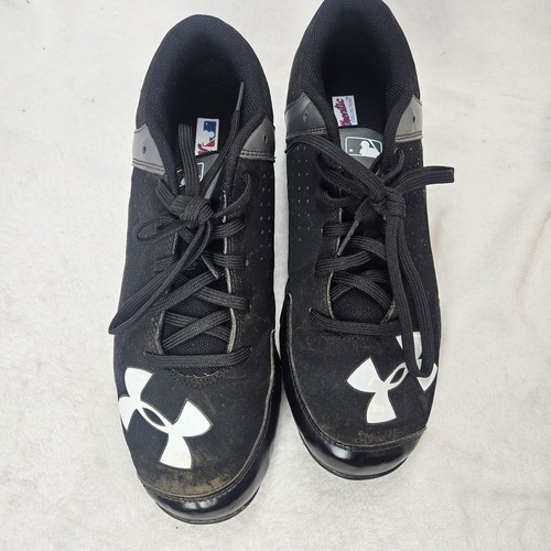 Under armour black cleats - armour,