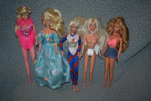 Lot 1993 5 barbie - 1993-5,