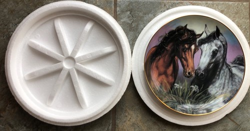 Danbury mint 1993 love - danbury,