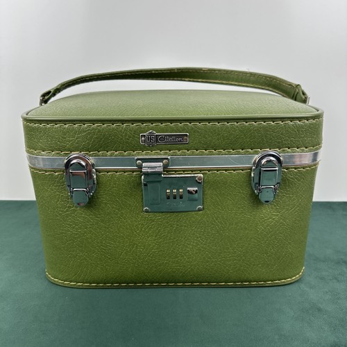 Vintage 1960s trunk - us,