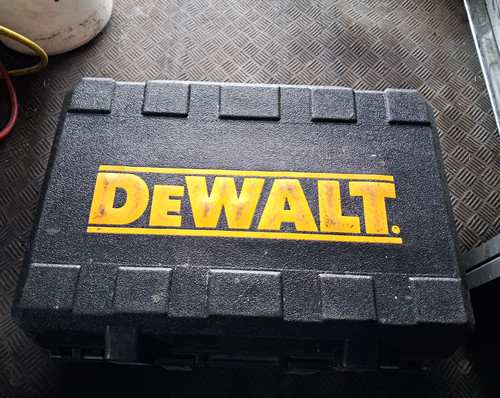 Dewalt dc300 24v cordless - dewalt,