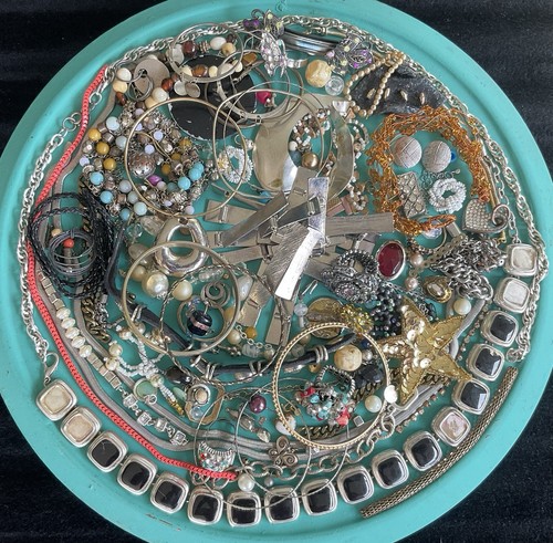 Vintage junk drawer - , jewelry