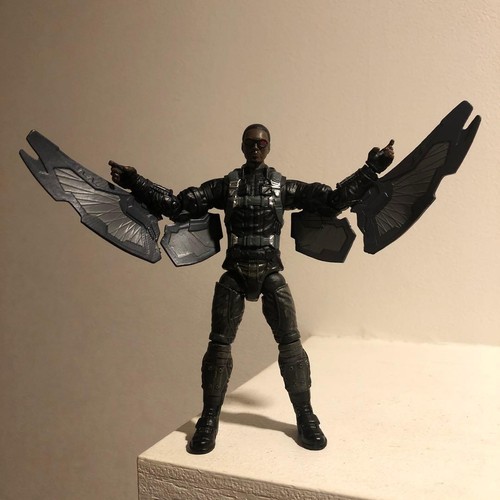 Marvel falcon figure - figure, 10cm