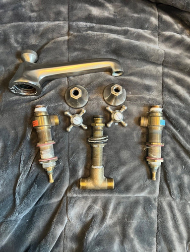 Watermark bathroom sink faucet