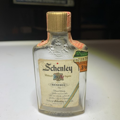 Schenley reserve pint - reserve,