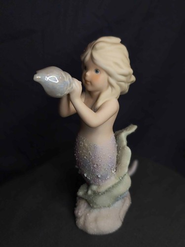 Vintage 1993 enesco coral - vintage,