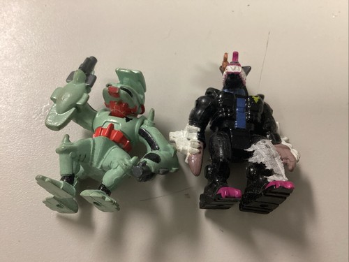 Pair vintage micro machines - pair,