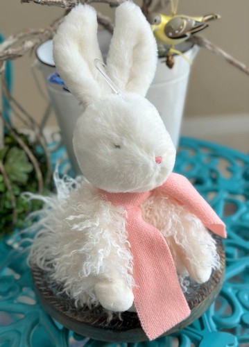 Bunnies the bay new white - by,