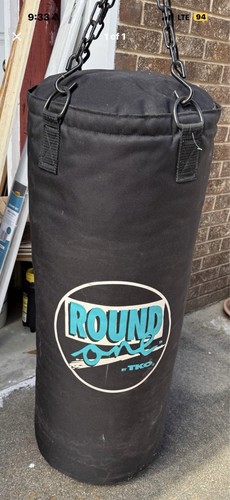 Tko round one - one, black