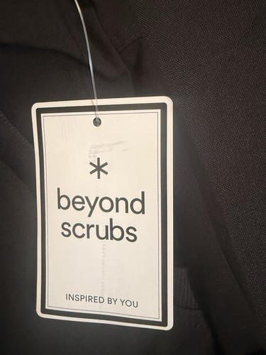 Beyond scrubs black - beyond,