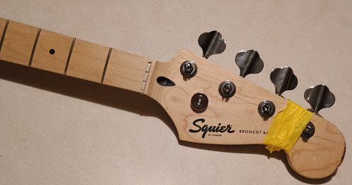 Fender squier bronco scale - 30",