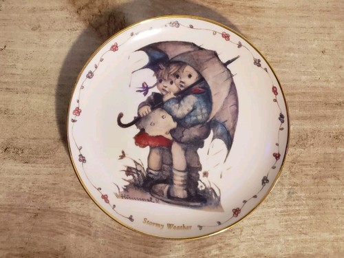 Danbury mint hummel - danbury,