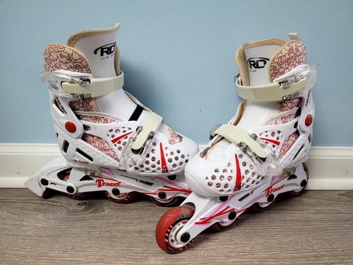 Roller derby girl tracer - derby,