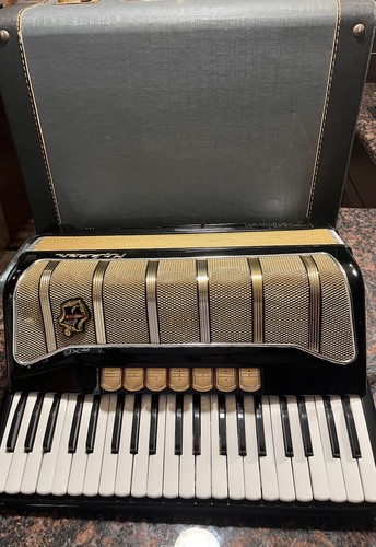 Nice vtg hohner - , pirola