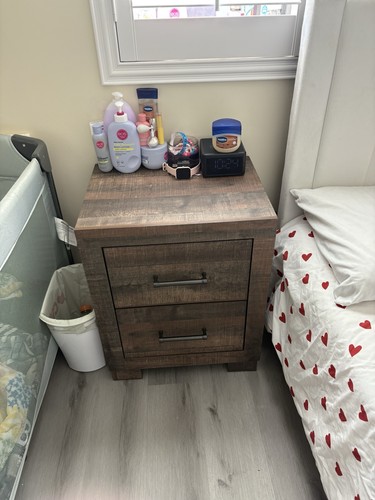 Two nightstands - two,