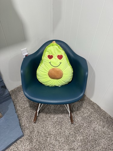 Eames molded plastic armchair - eames,