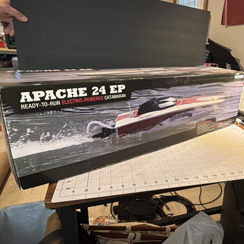 Pro boat apache - ,