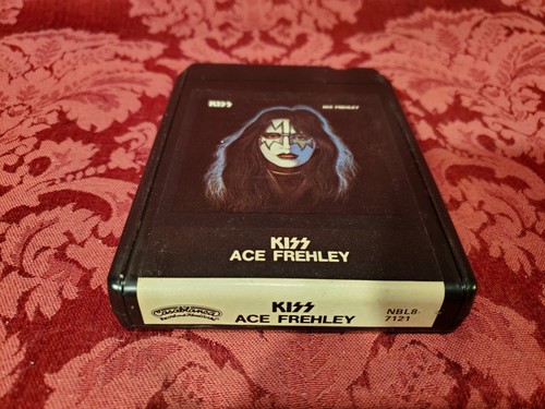 Track tapes store rock - tapes,