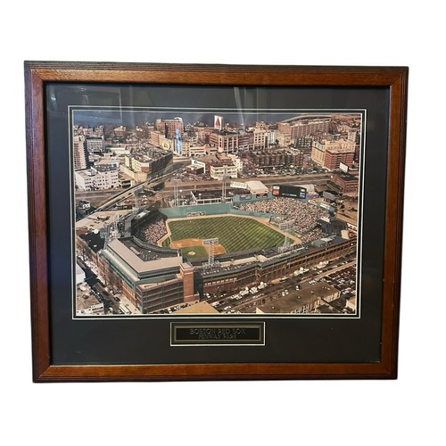 Boston red sox fenway - red,
