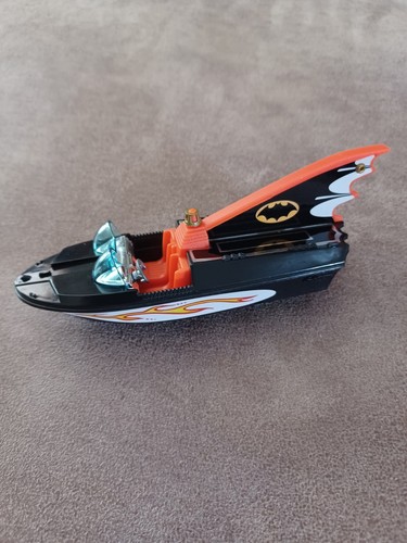 Corgi 107 batman - 107, batboat