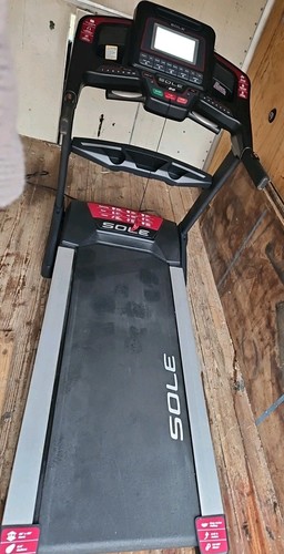 Sole f80 treadmill lcd - sole,