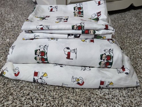 Peanuts snoopy christmas full - peanuts,